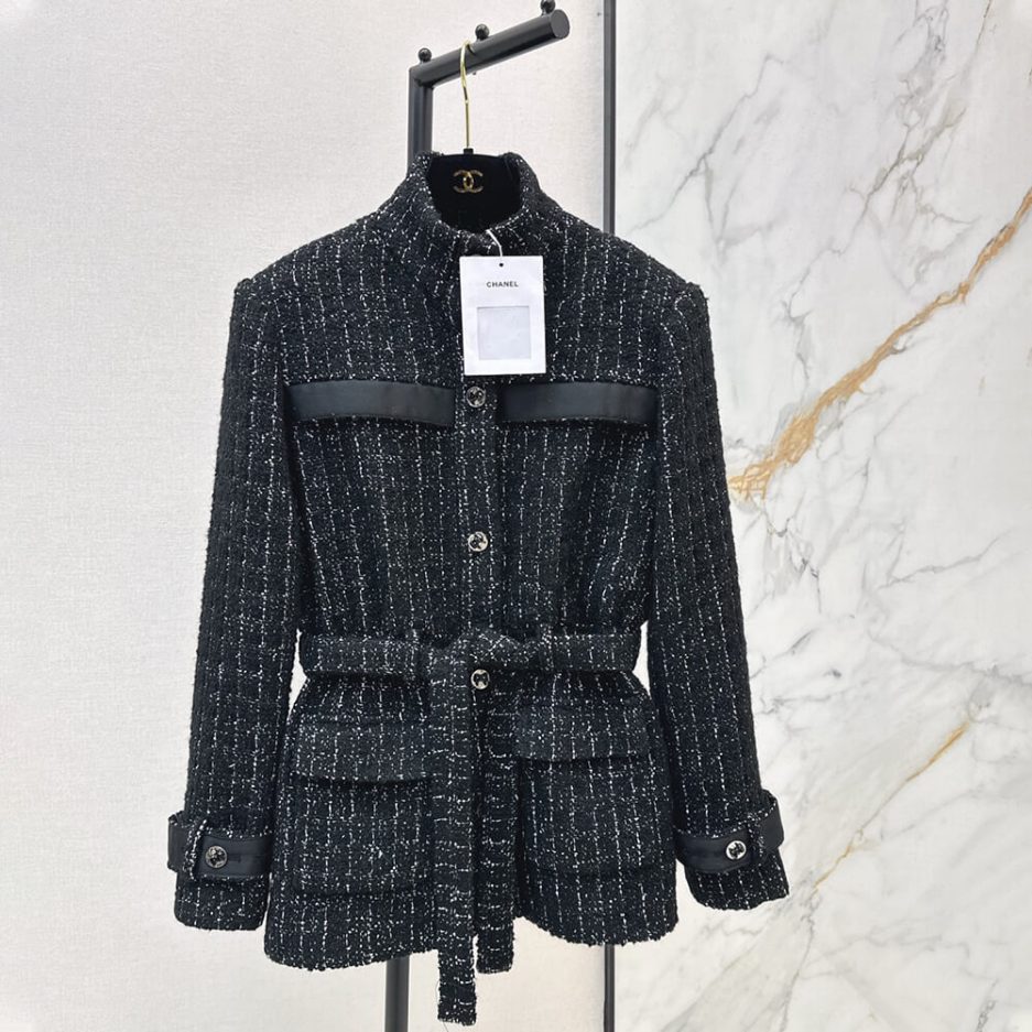 CHANEL WOMEN COAT