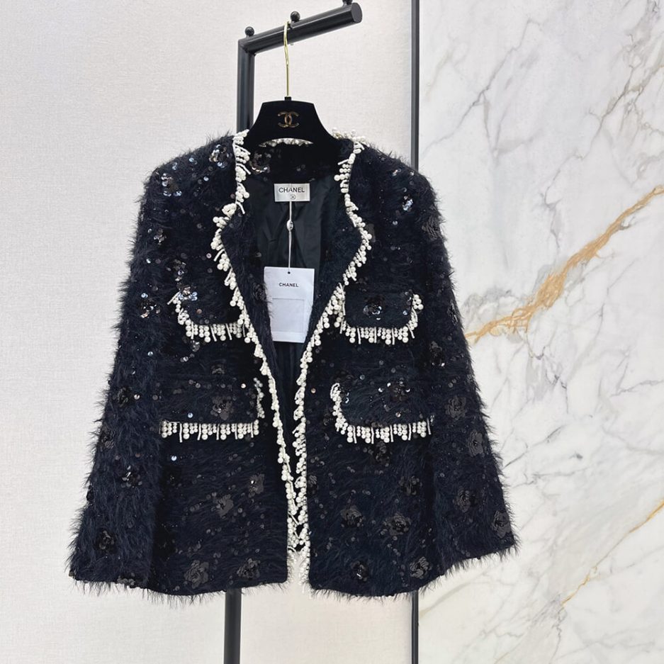 CHANEL WOMEN COAT