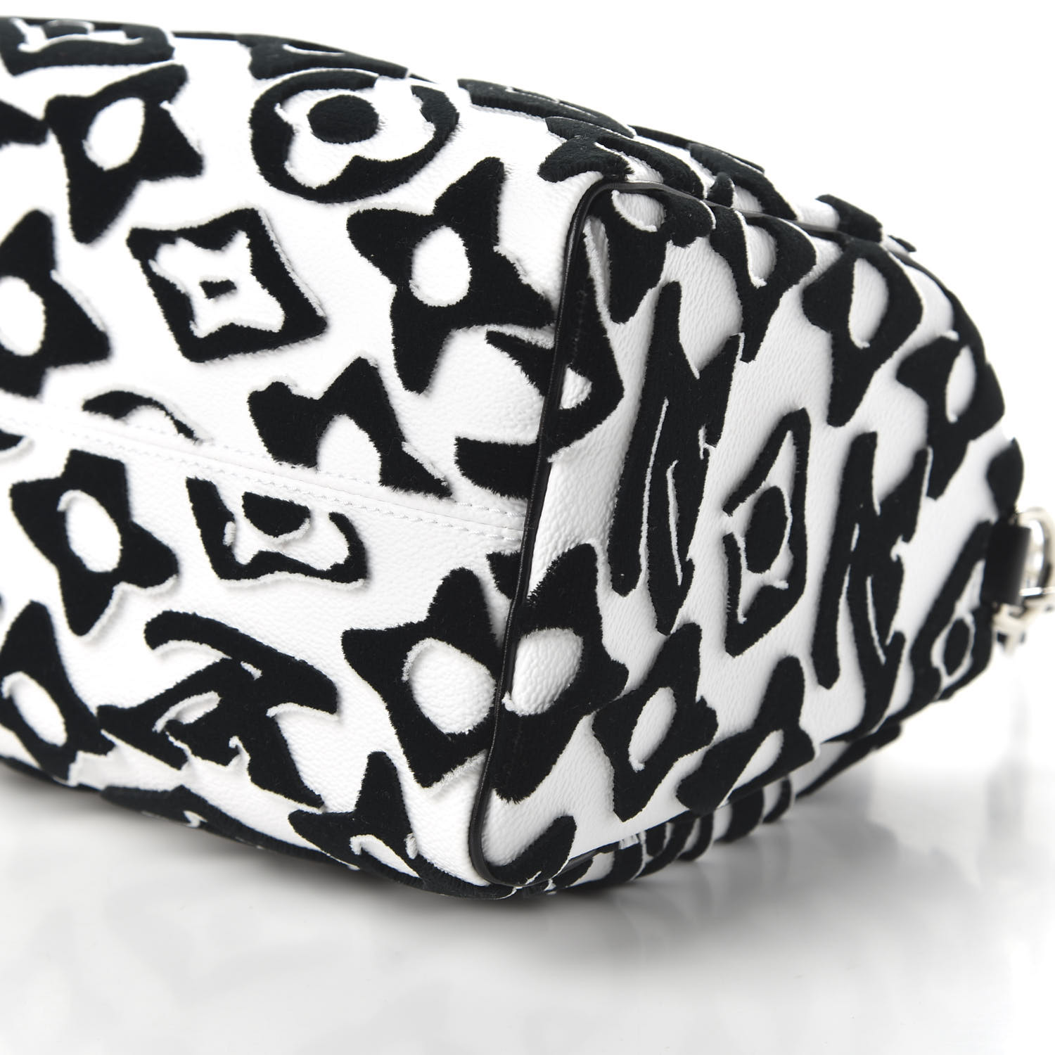 LOUIS VUITTON Monogram Tufted X UF Speedy Bandouliere 25 White Black